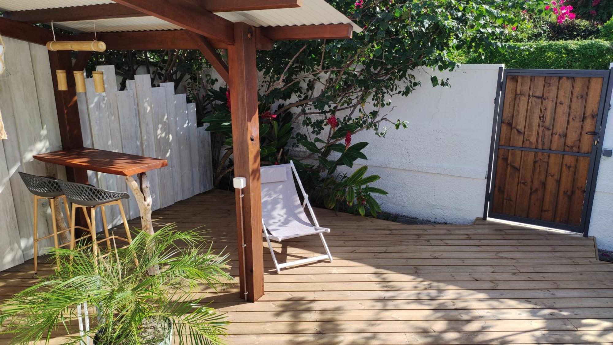 Les Coulirooms - Suite Avec Jacuzzi Et Grande Terrasse Sainte-Anne  Kültér fotó