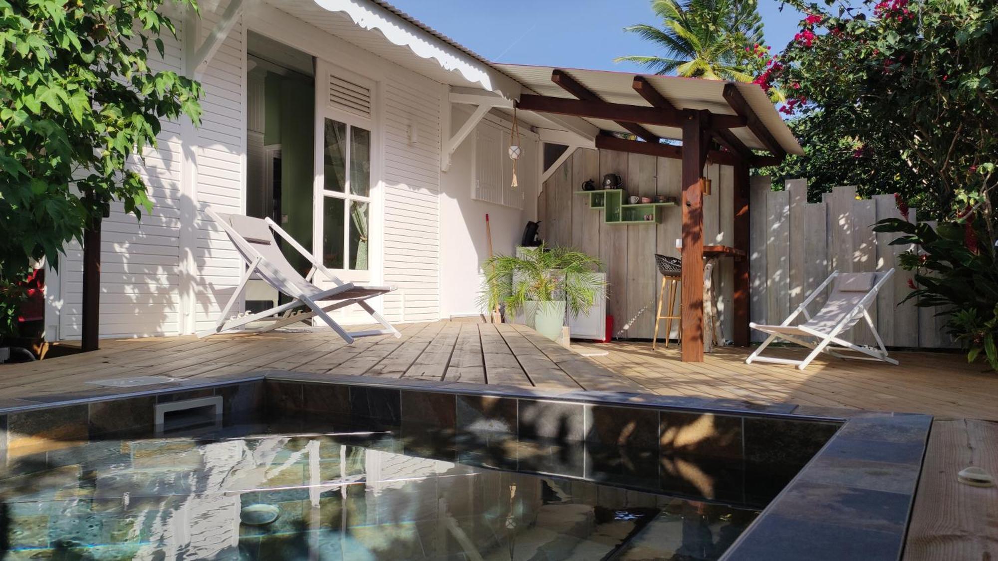 Les Coulirooms - Suite Avec Jacuzzi Et Grande Terrasse Sainte-Anne  Kültér fotó